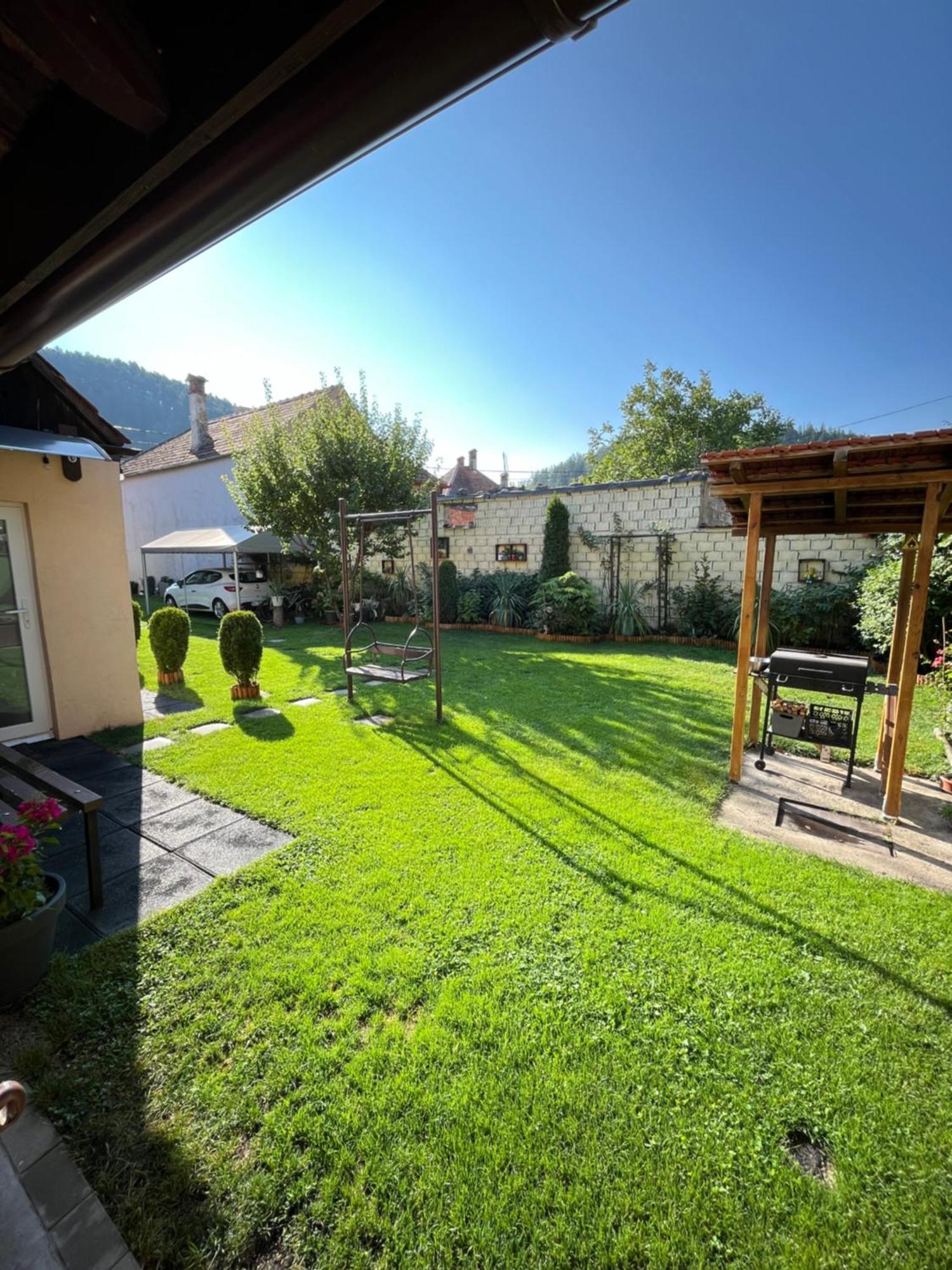 Casa Joy Vila Rîşnov Exterior foto